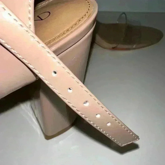 Nordstrom Abound nude patent block heel sandals with clear strap Shoe size 9 - Picture 7 of 16